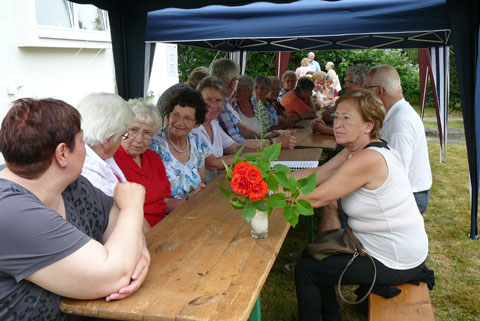 Foto: Besucher des Sommerfestes